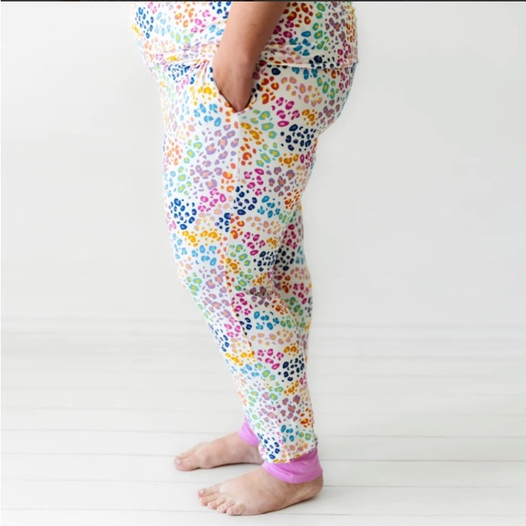 🚩SOLD🚩Little Sleepies Rainbow Leopard Women’s Bamboo Pajama Pants - NWT - XXL - Picture 3 of 10